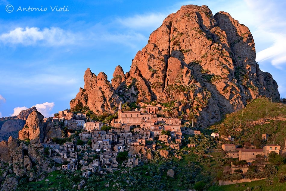 Vicoli di Pentedattilo
